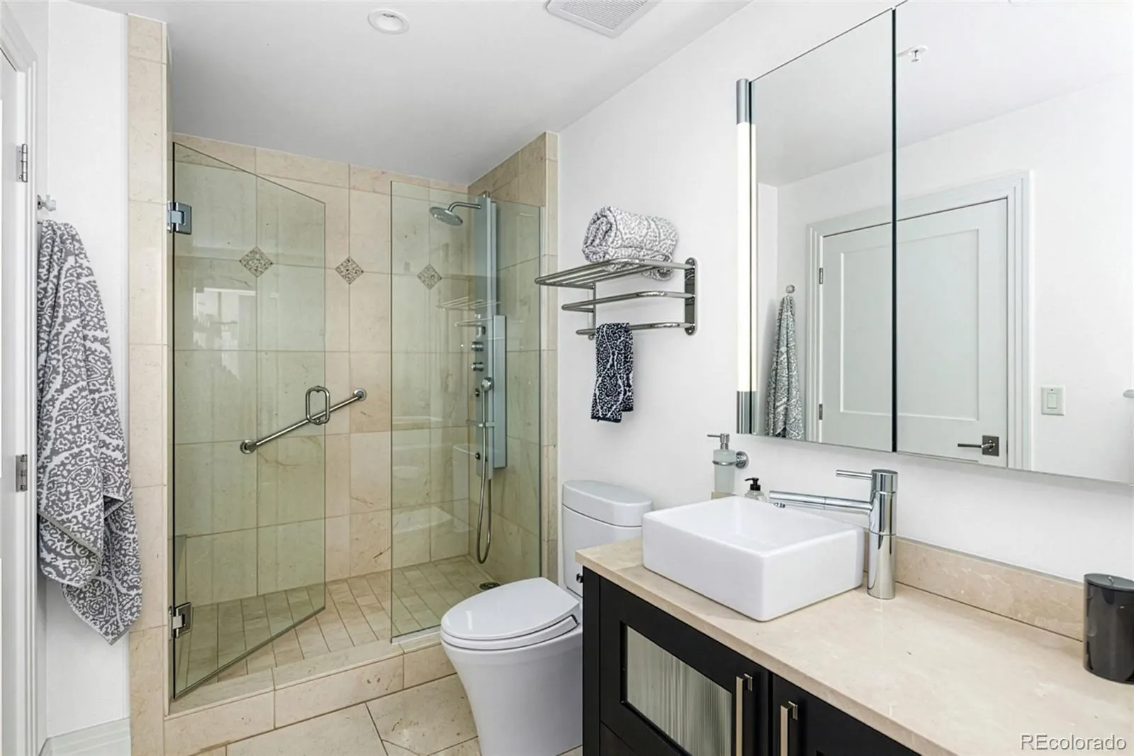 04202026210840 1600 16