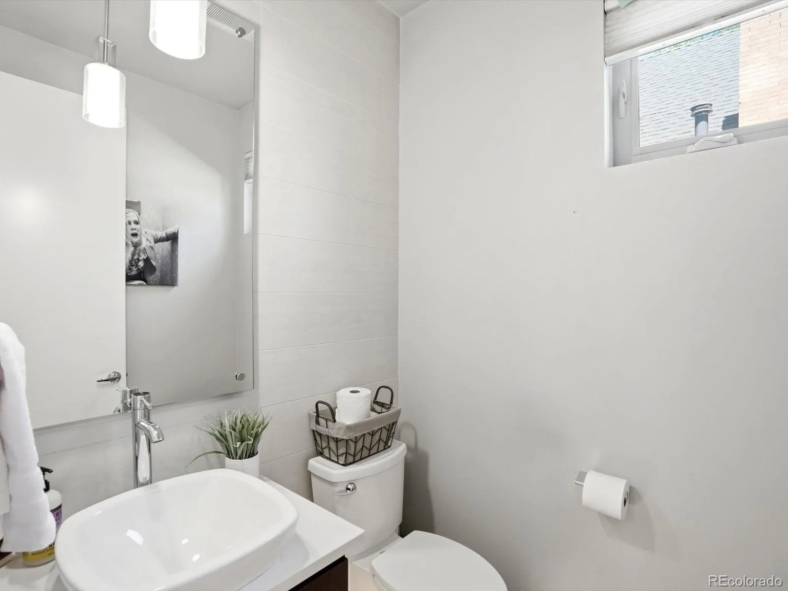 2065 S Clayton Street Denver CO 80210 MLS #REC3278772 05192026203325 1600 23