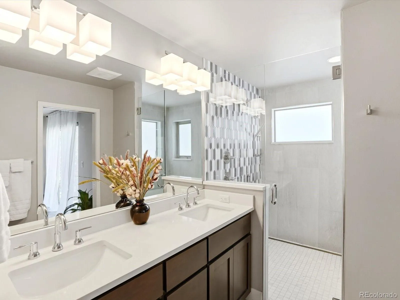 2065 S Clayton Street Denver CO 80210 MLS #REC3278772 05192026203325 1600 25
