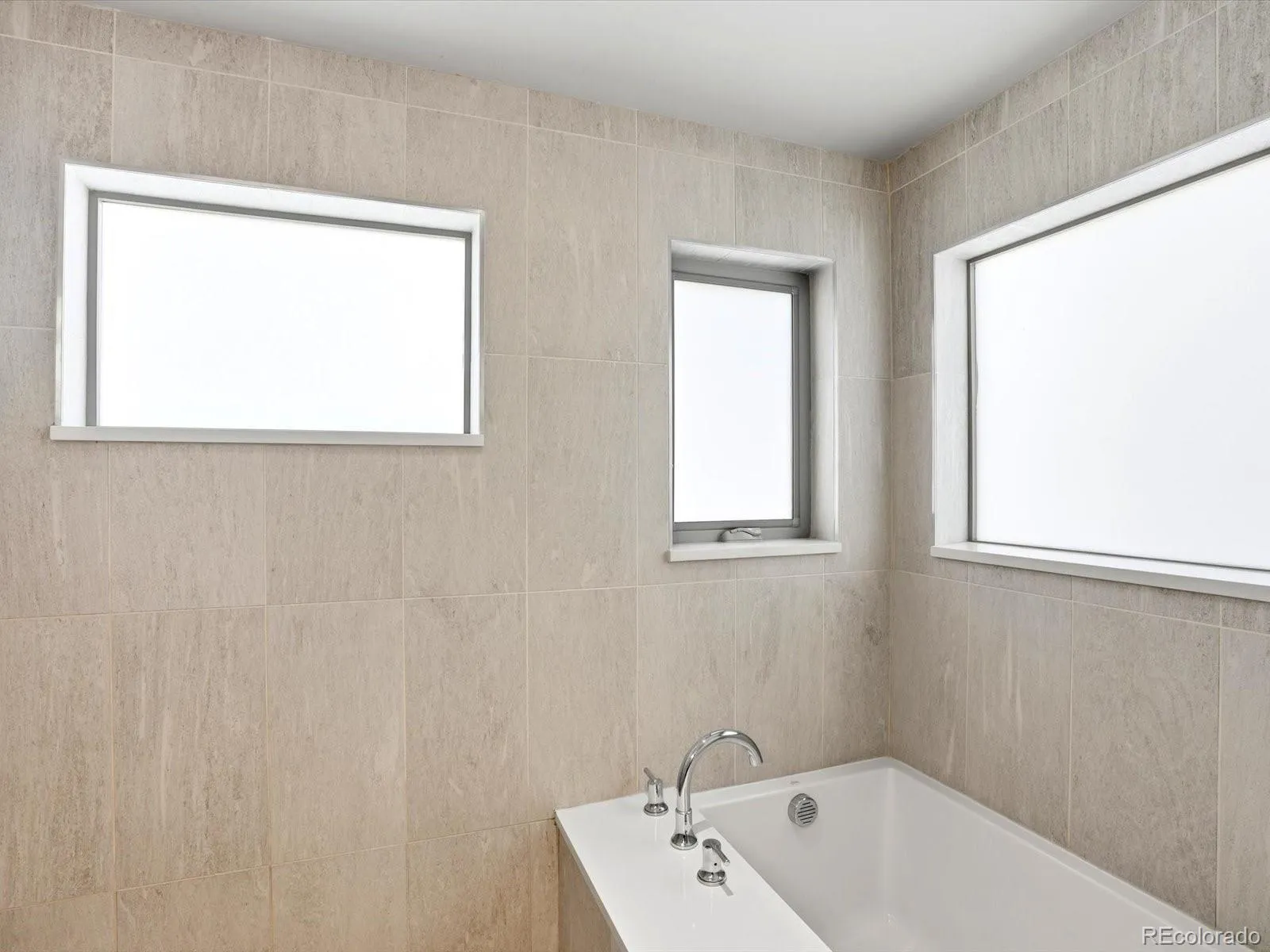 2065 S Clayton Street Denver CO 80210 MLS #REC3278772 05192026203325 1600 26
