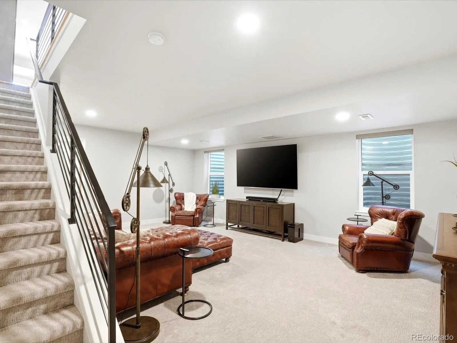 2065 S Clayton Street Denver CO 80210 MLS #REC3278772 05192026203325 1600 36