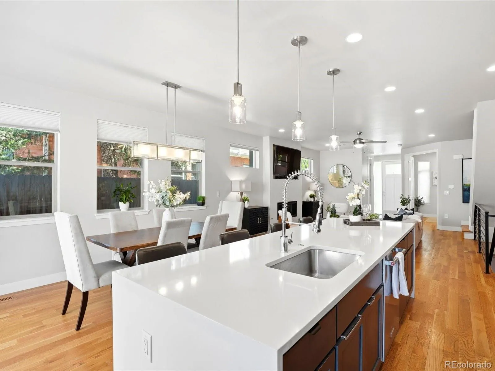 2065 S Clayton Street Denver CO 80210 MLS #REC3278772 05192026203325 1600 4