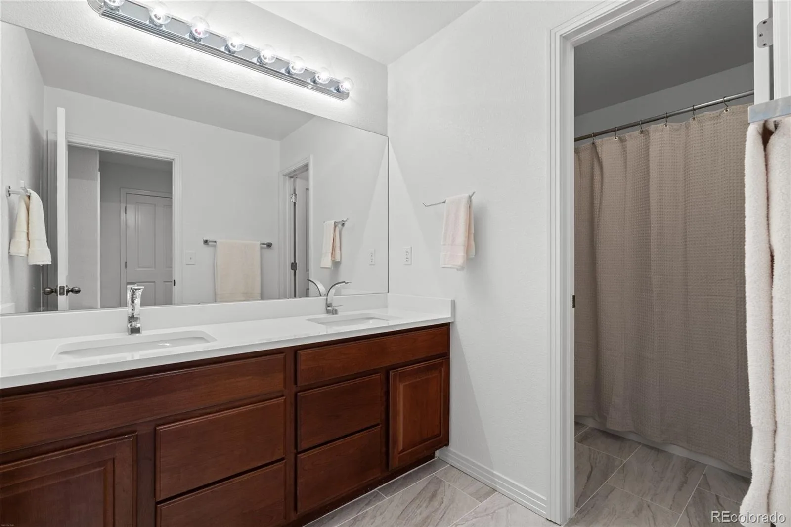 7161 S Langdale Court Aurora CO 80016 | MLS #REC3279298 08072026230512 1600 31