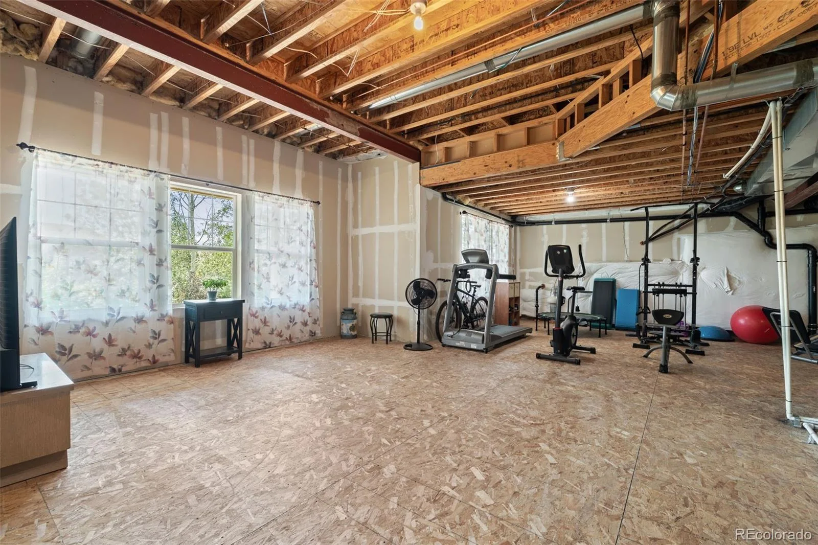 7161 S Langdale Court Aurora CO 80016 | MLS #REC3279298 08072026230512 1600 35