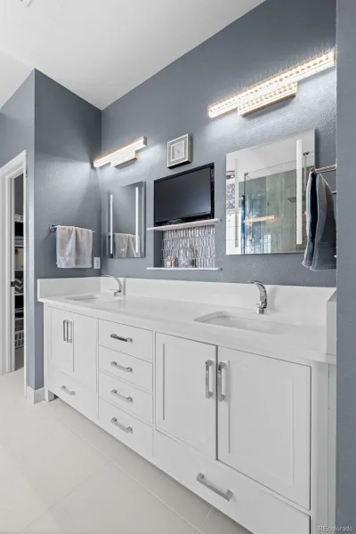 7161 S Langdale Court Aurora CO 80016 | MLS #REC3279298 08072026230512 800 27