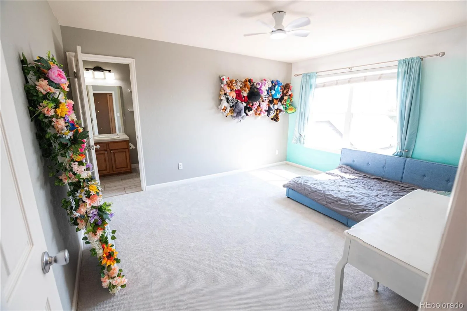 13991 Dexter Way Thornton CO 80602 | MLS #REC3281669 08162026050722 1600 18