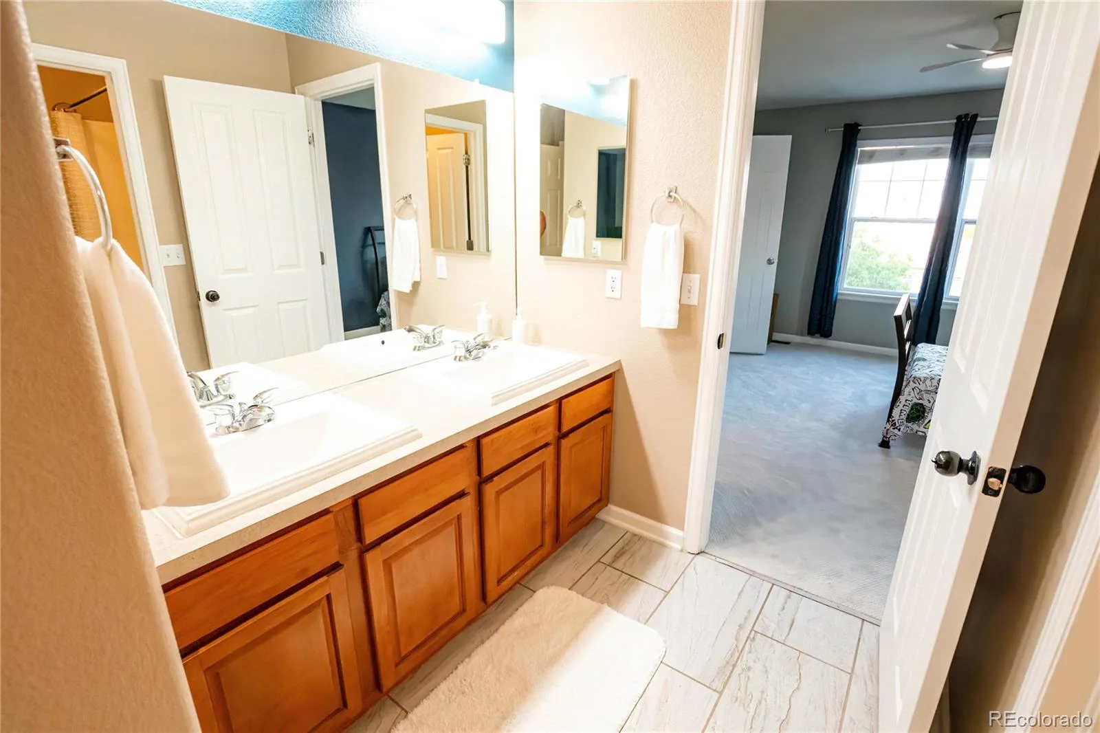 13991 Dexter Way Thornton CO 80602 | MLS #REC3281669 08162026050722 1600 21