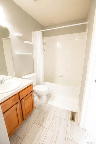 13991 Dexter Way Thornton CO 80602 | MLS #REC3281669 08162026050722 800 19