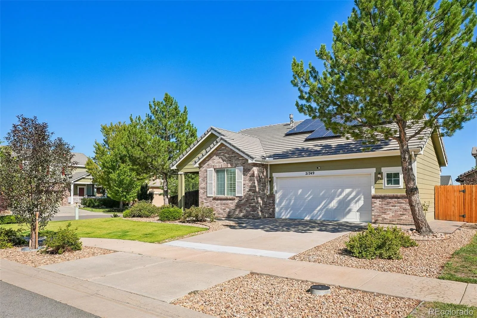 21749 E Jarvis Place Aurora CO 80018 | MLS #REC3281711 08202026154805 1600 1