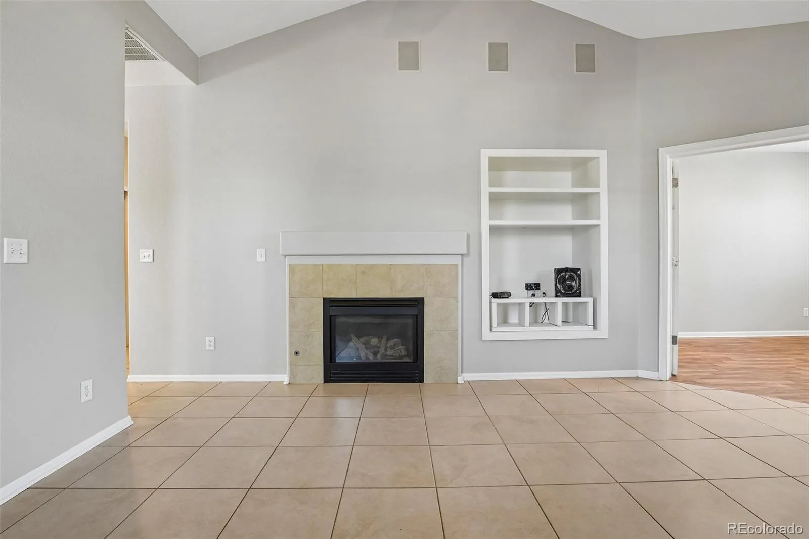 21749 E Jarvis Place Aurora CO 80018 | MLS #REC3281711 08202026154805 1600 11