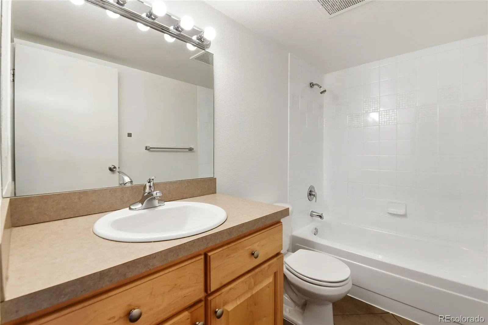 601 W 11th Avenue #504 Denver CO 80204 MLS #REC3285731 06092026194421 1600 16