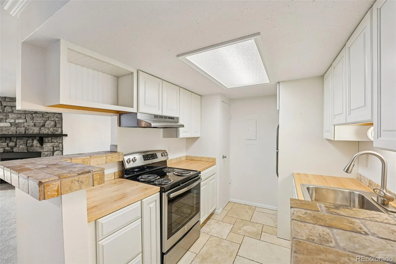 8335 Fairmount Drive #2-103 Denver CO 80247 MLS #REC3286658 05052026190955 1600 5