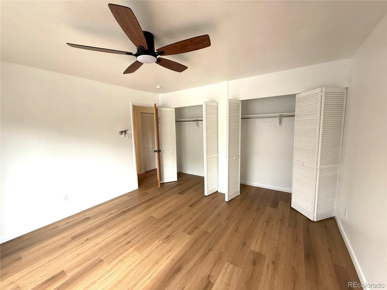 8467 Everett Way #E Arvada CO 80005 | MLS #REC3287727 03212026152352 1600 32