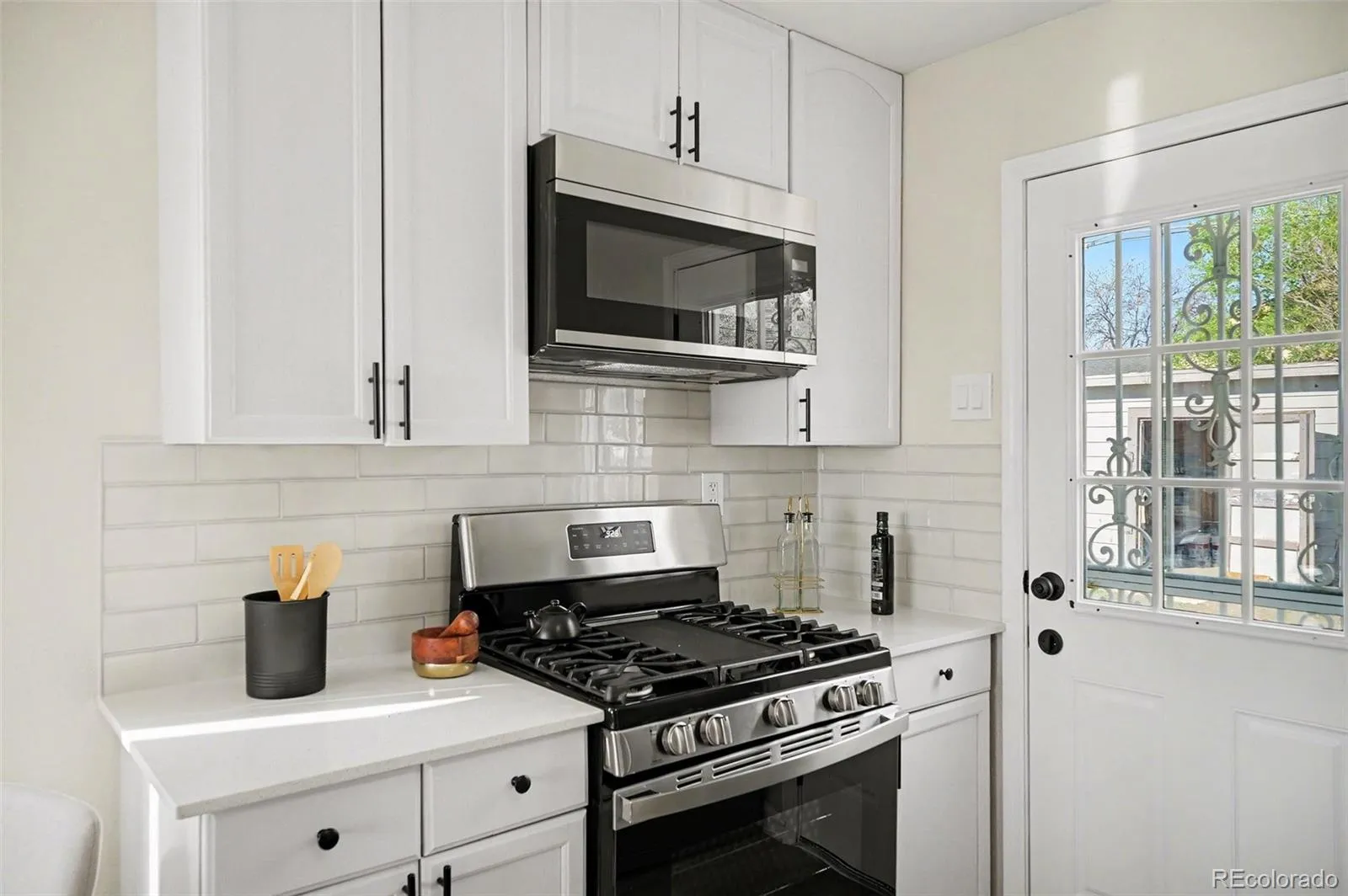 04102026061744 1600 14