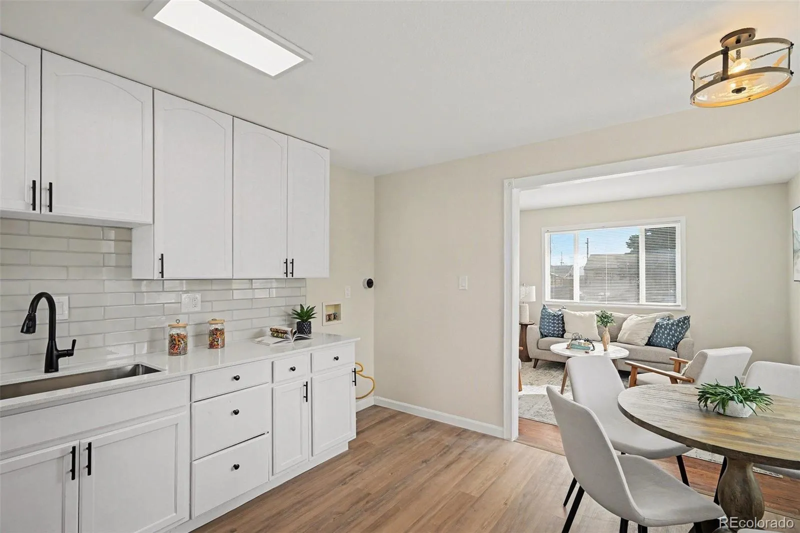 04102026061744 1600 16