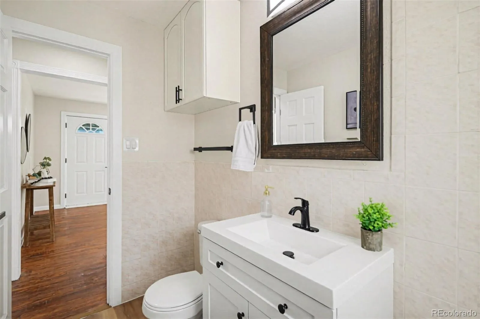 04102026061744 1600 25