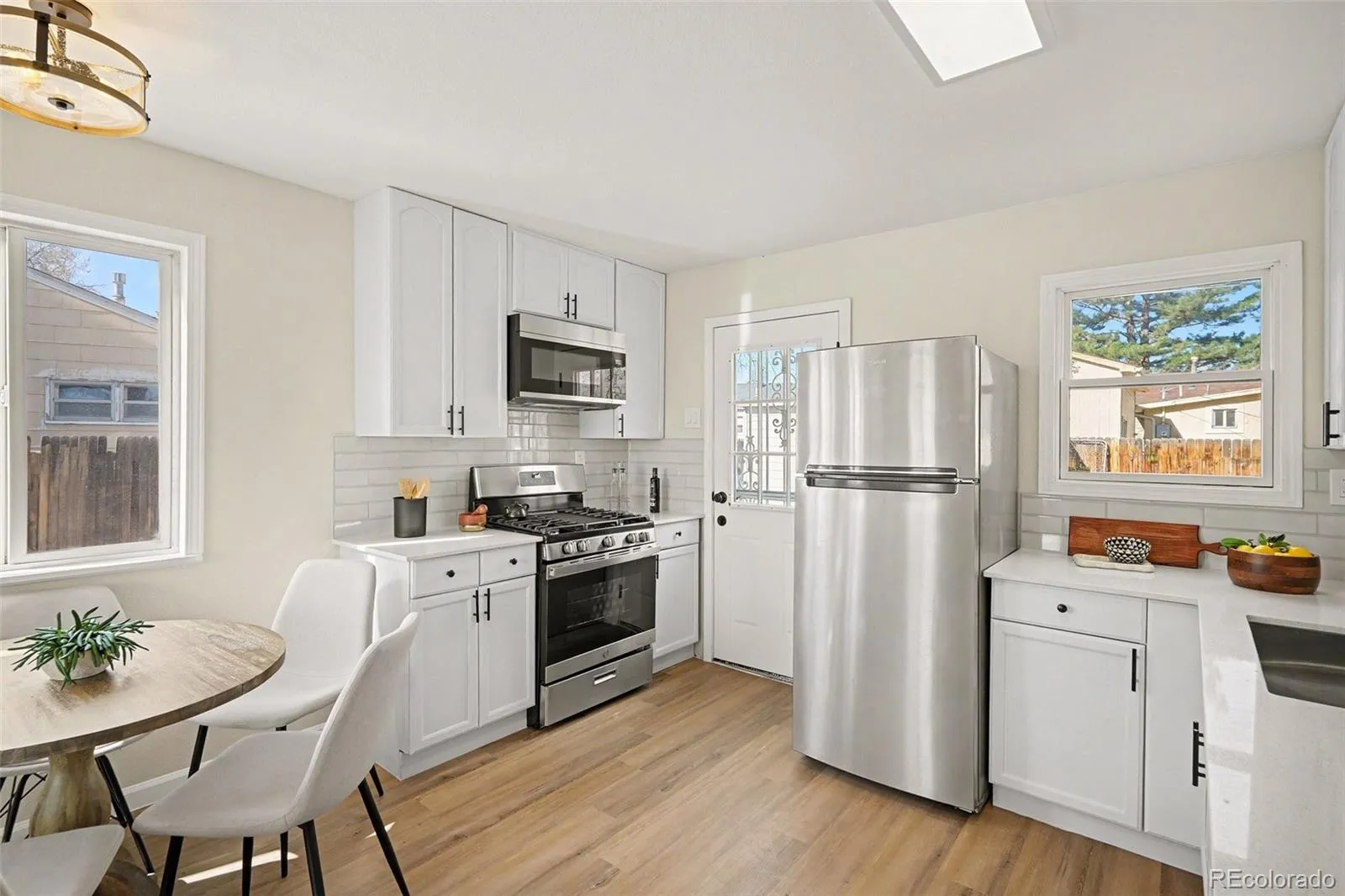 04102026061744 1600 9