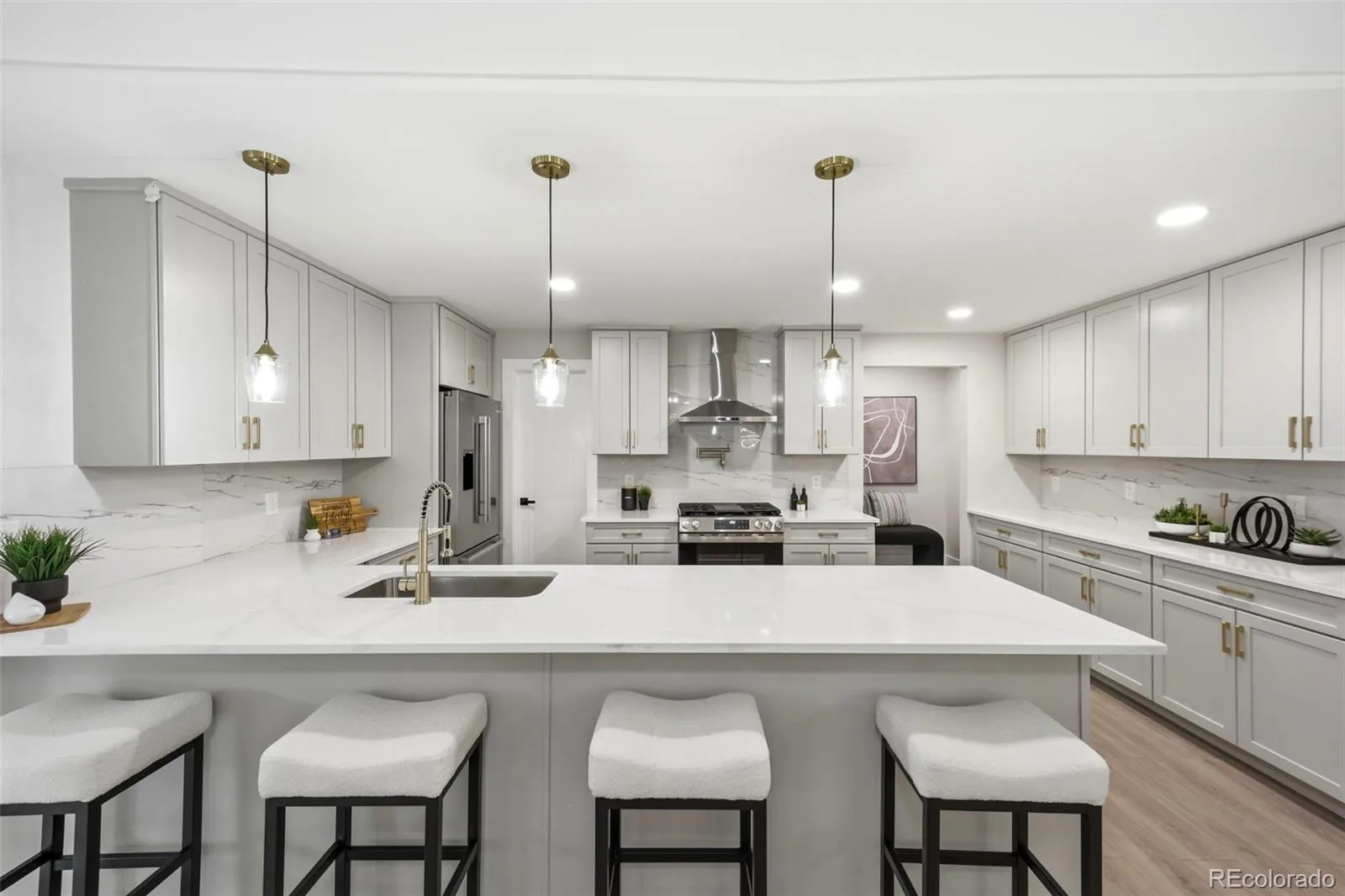 3831 S Hillcrest Drive Denver CO 80237 | MLS #REC3291525 08052026232902 1600 13