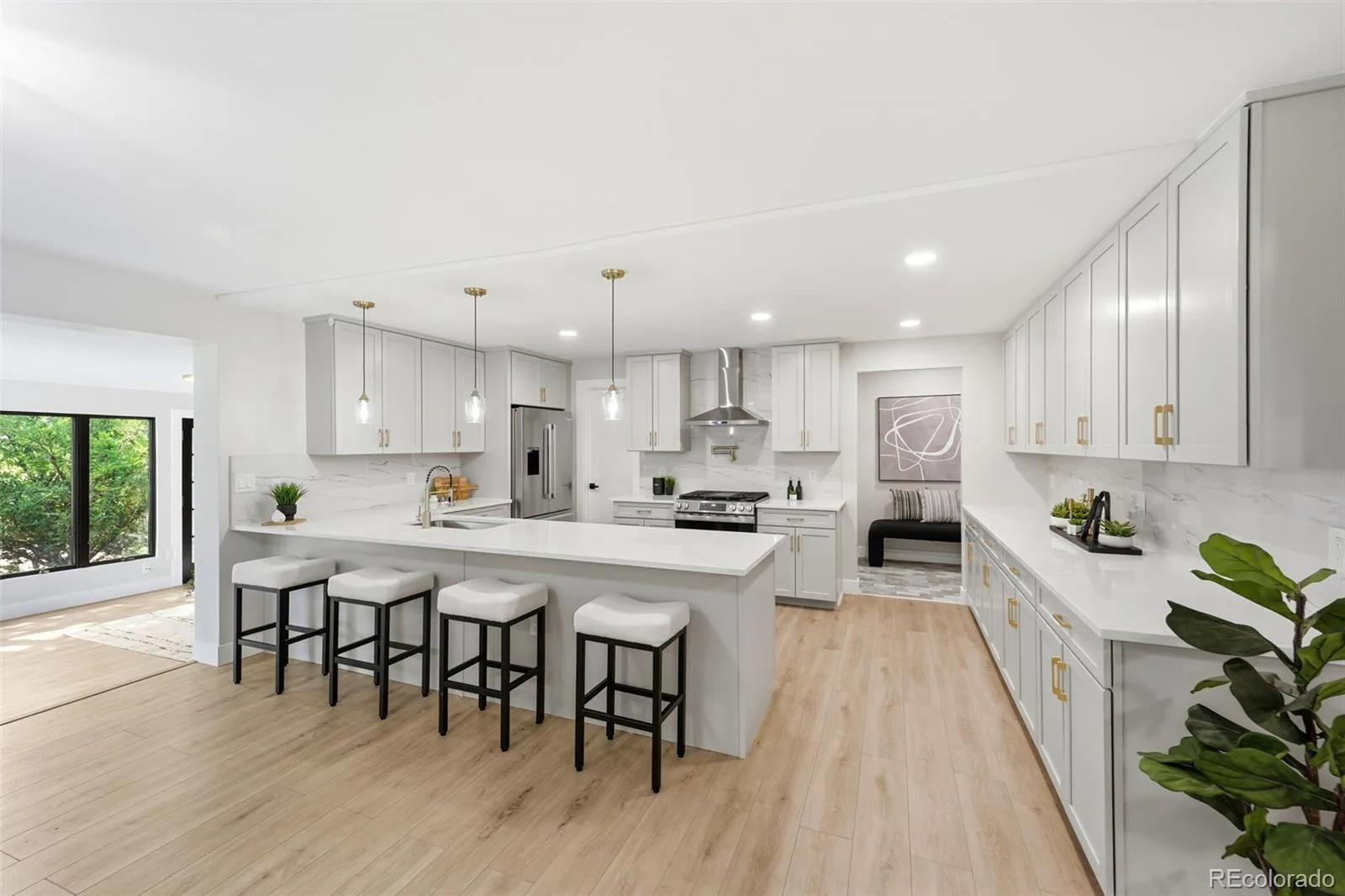 3831 S Hillcrest Drive Denver CO 80237 | MLS #REC3291525 08052026232902 1600 14