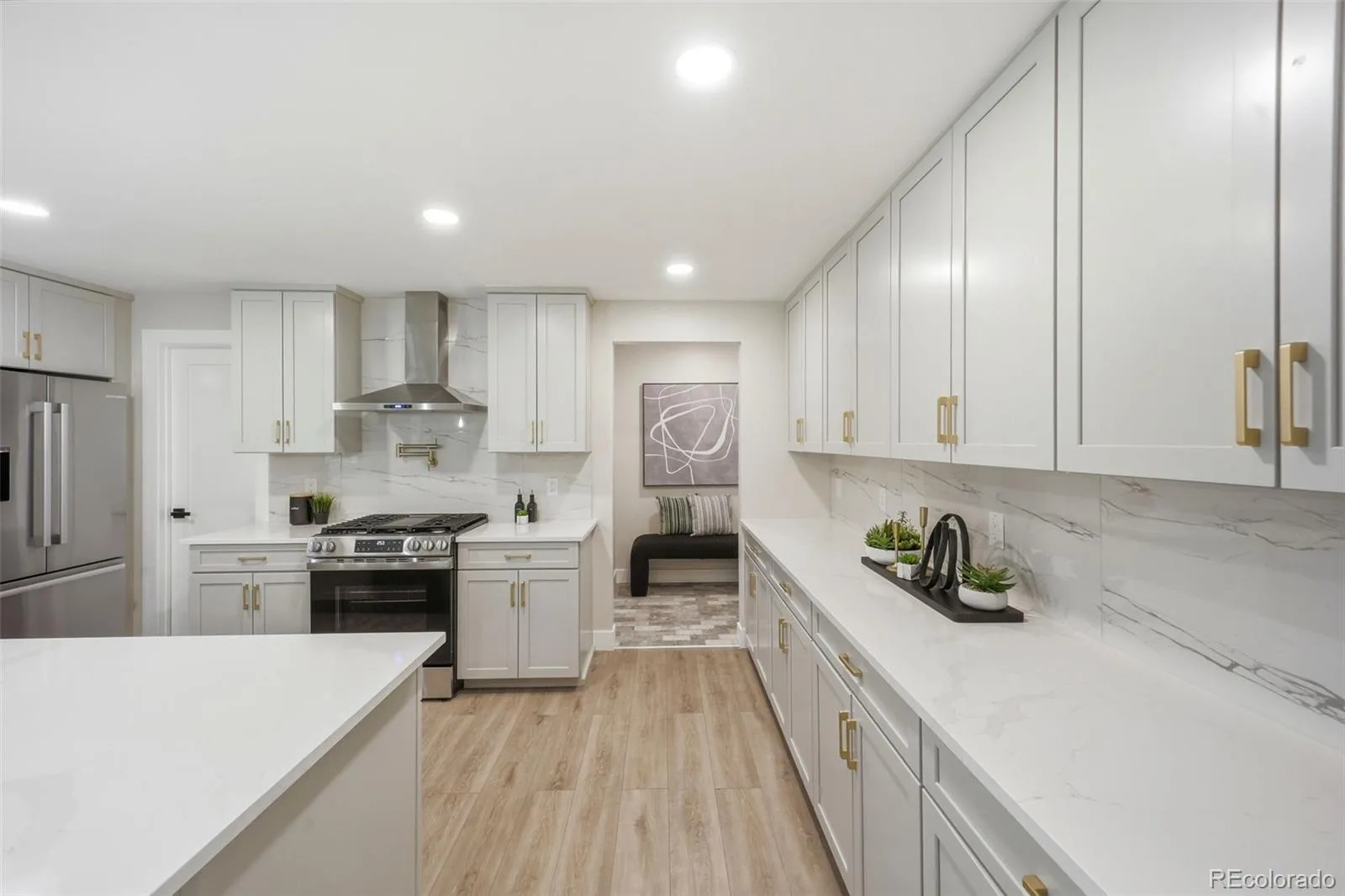 3831 S Hillcrest Drive Denver CO 80237 | MLS #REC3291525 08052026232902 1600 15