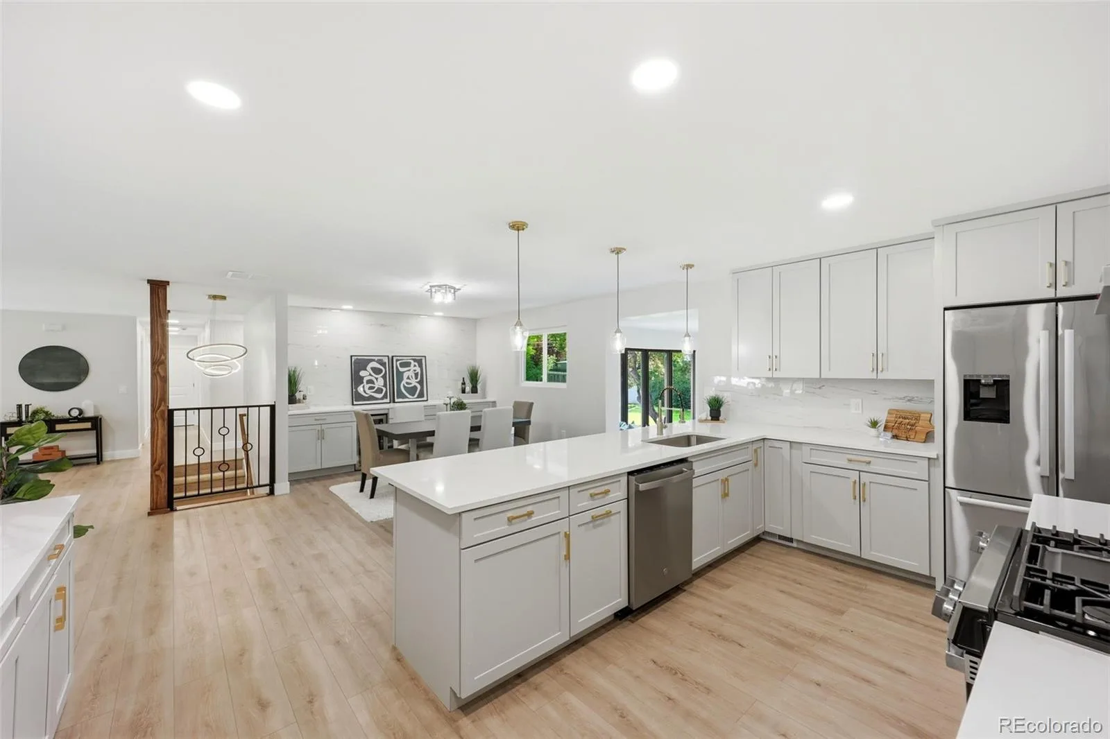 3831 S Hillcrest Drive Denver CO 80237 | MLS #REC3291525 08052026232902 1600 17