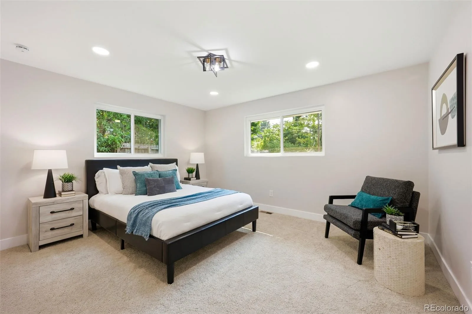 3831 S Hillcrest Drive Denver CO 80237 | MLS #REC3291525 08052026232902 1600 26