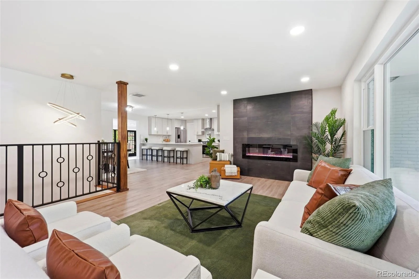 3831 S Hillcrest Drive Denver CO 80237 | MLS #REC3291525 08052026232902 1600 3