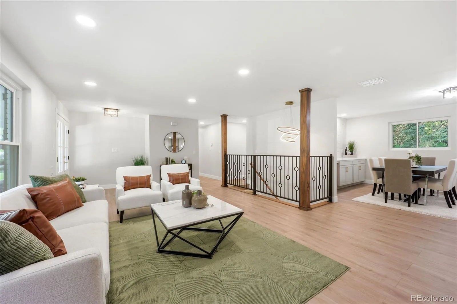 3831 S Hillcrest Drive Denver CO 80237 | MLS #REC3291525 08052026232902 1600 6