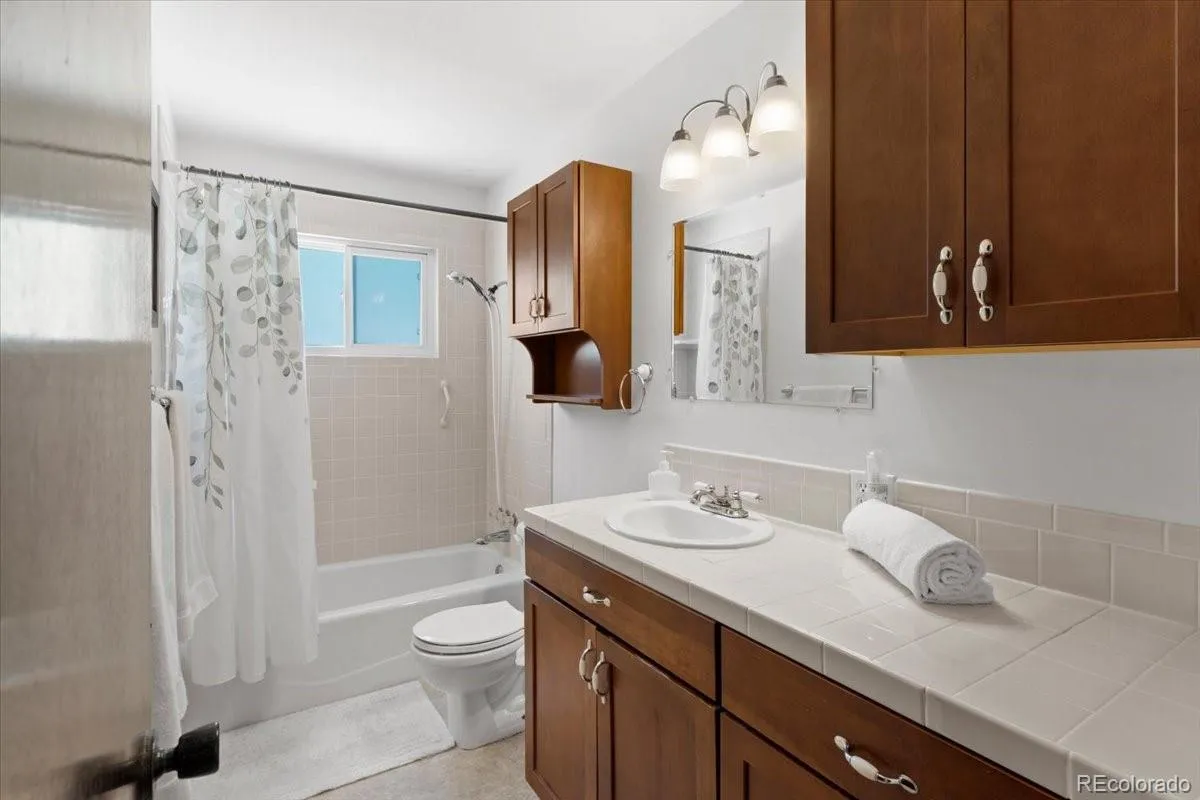 1209 Xanadu Street Aurora CO 80011 MLS #REC3292622 04172026175220 1200 15