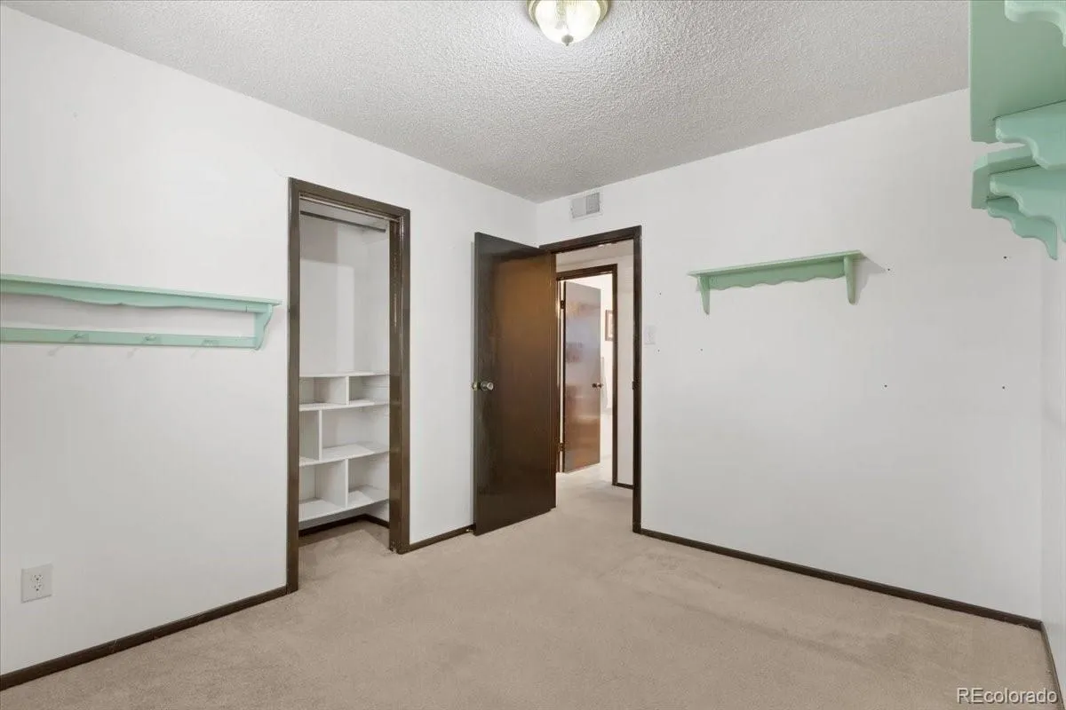 1209 Xanadu Street Aurora CO 80011 MLS #REC3292622 04172026175220 1200 17