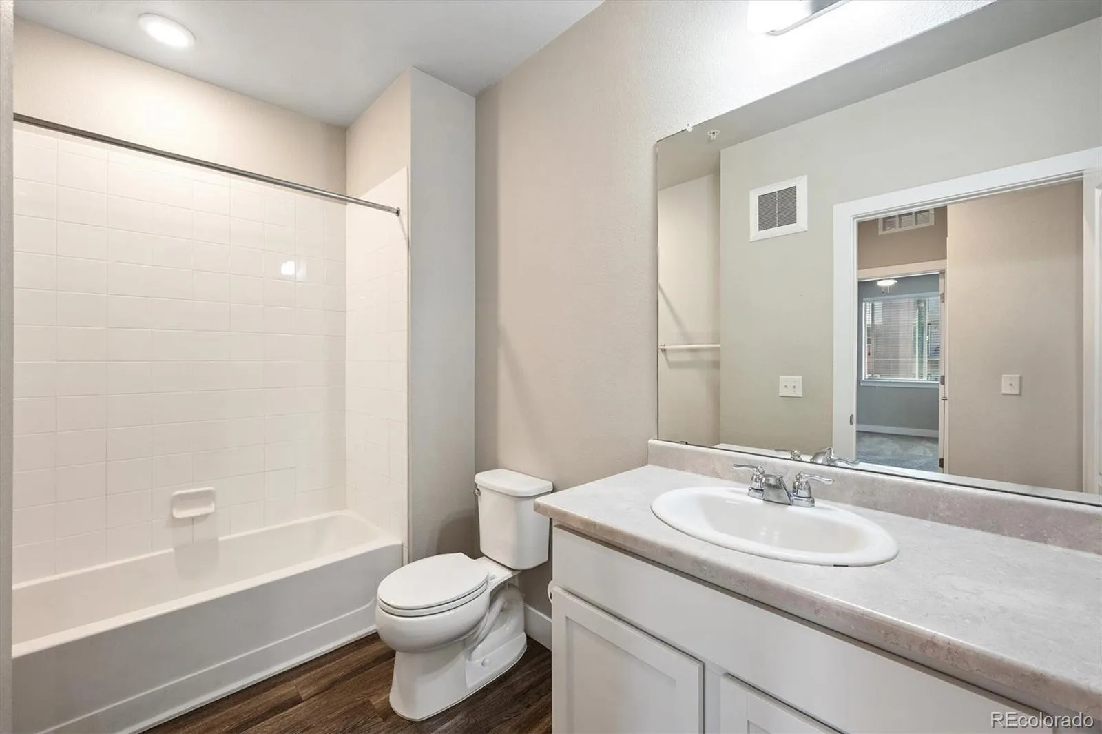 14331 E Tennessee Avenue #206 Aurora CO 80012 | MLS #REC3293253 07172026201815 1600 15