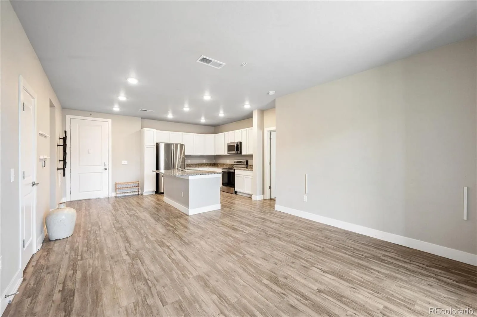 14331 E Tennessee Avenue #206 Aurora CO 80012 | MLS #REC3293253 07172026201815 1600 6