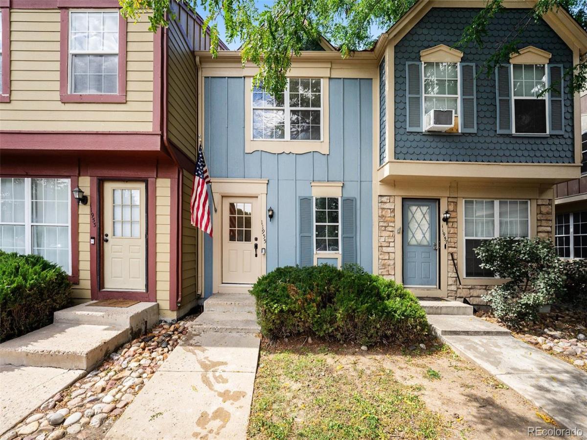 11955 E Ford Drive Aurora CO 80012 | MLS #REC3293658 MLS #REC3293658 image #0