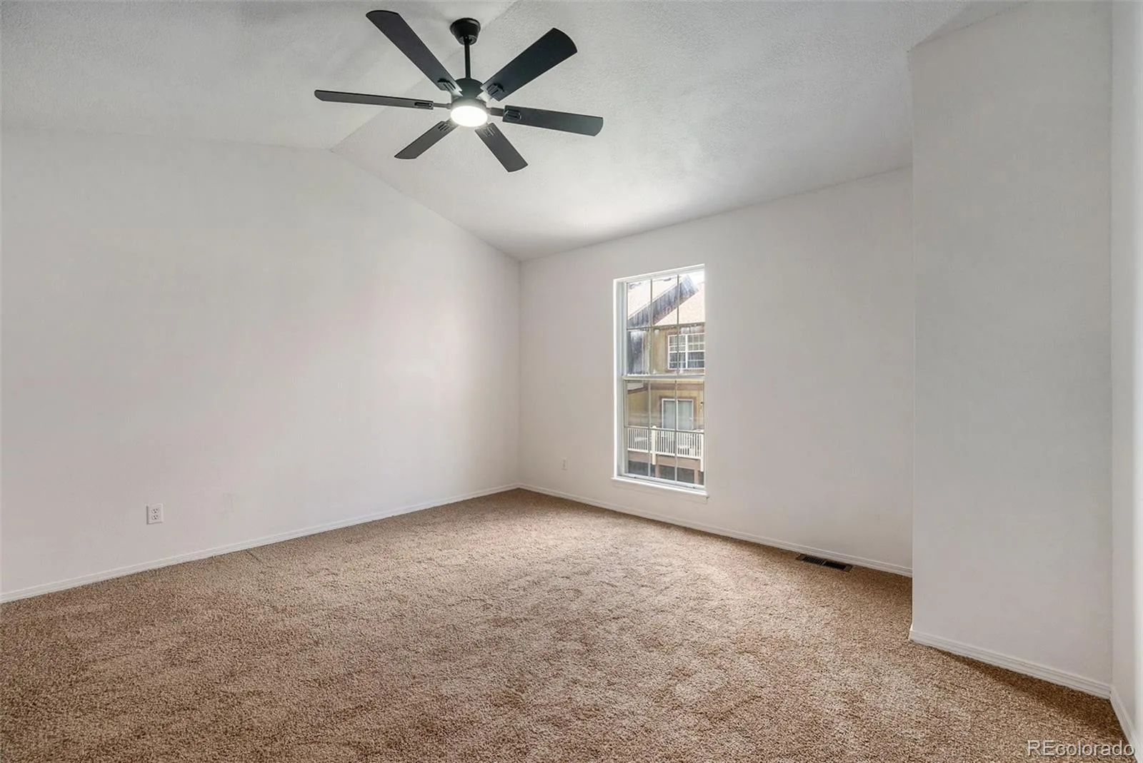 11955 E Ford Drive Aurora CO 80012 | MLS #REC3293658 06162026150737 1600 17