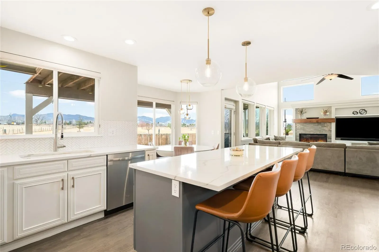 03122026011057 1600 10