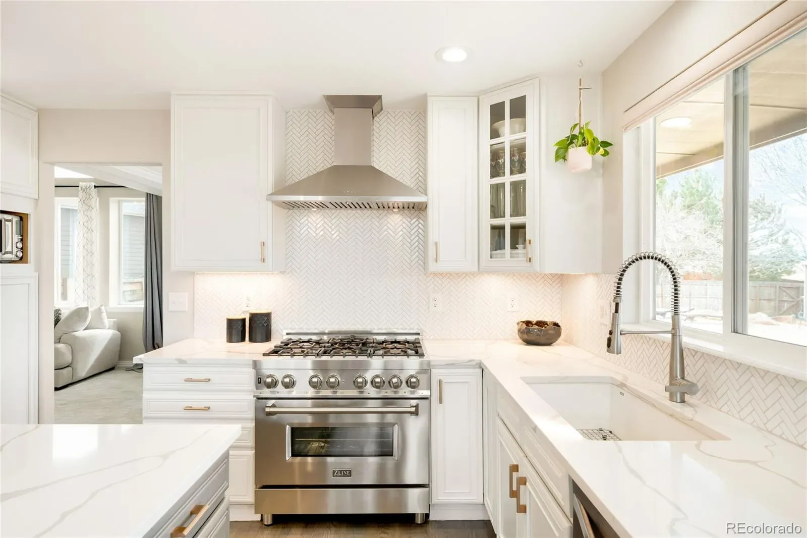 03122026011057 1600 11