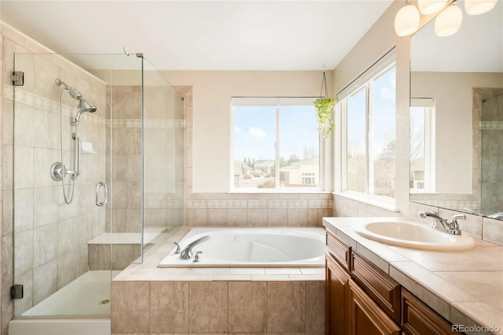 03122026011057 1600 25