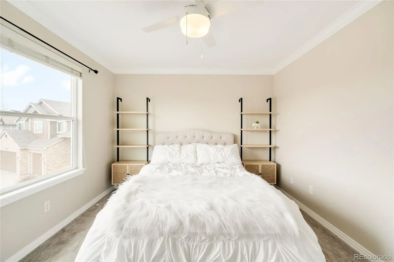 03122026011057 1600 30