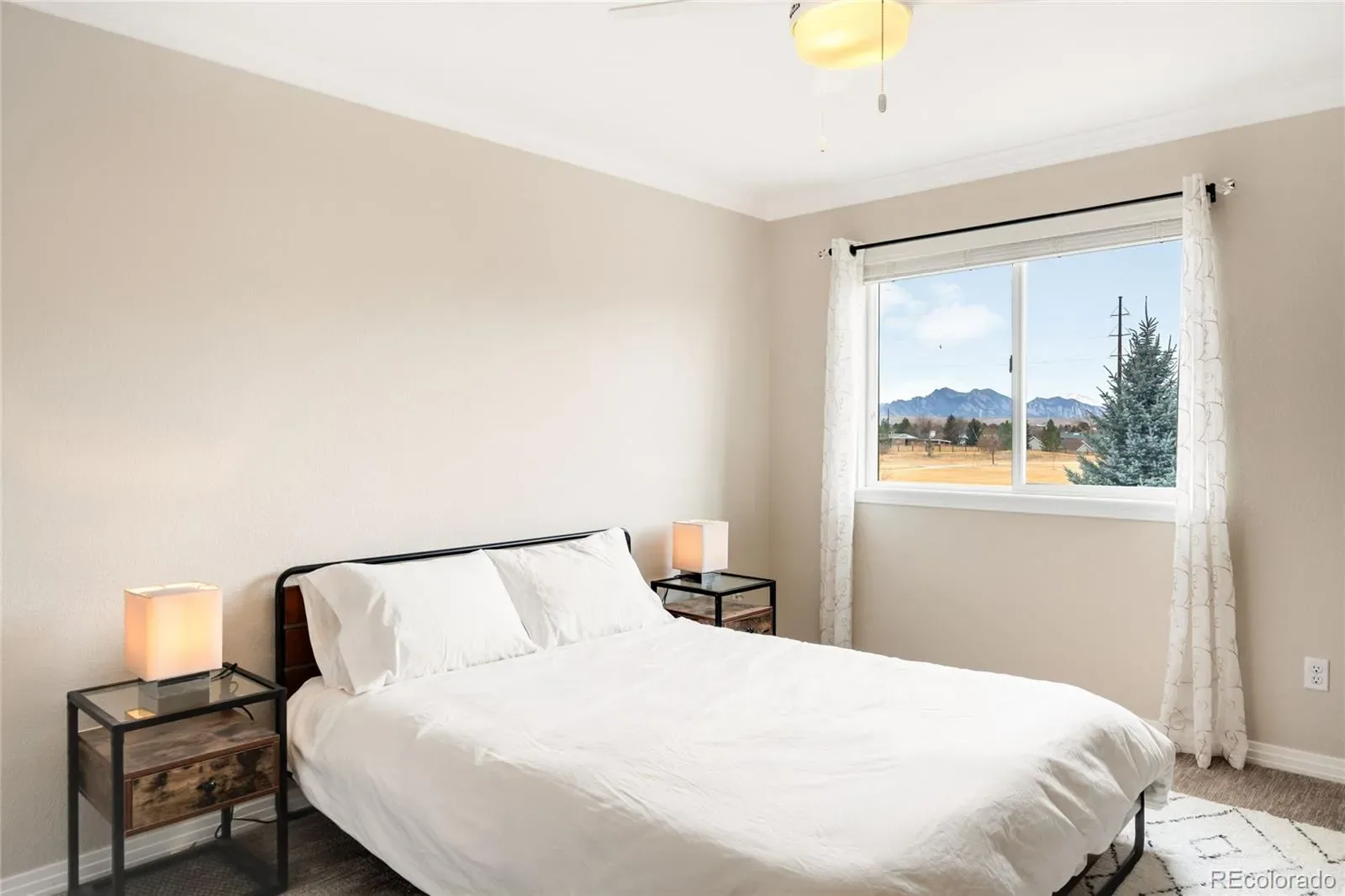 03122026011057 1600 32