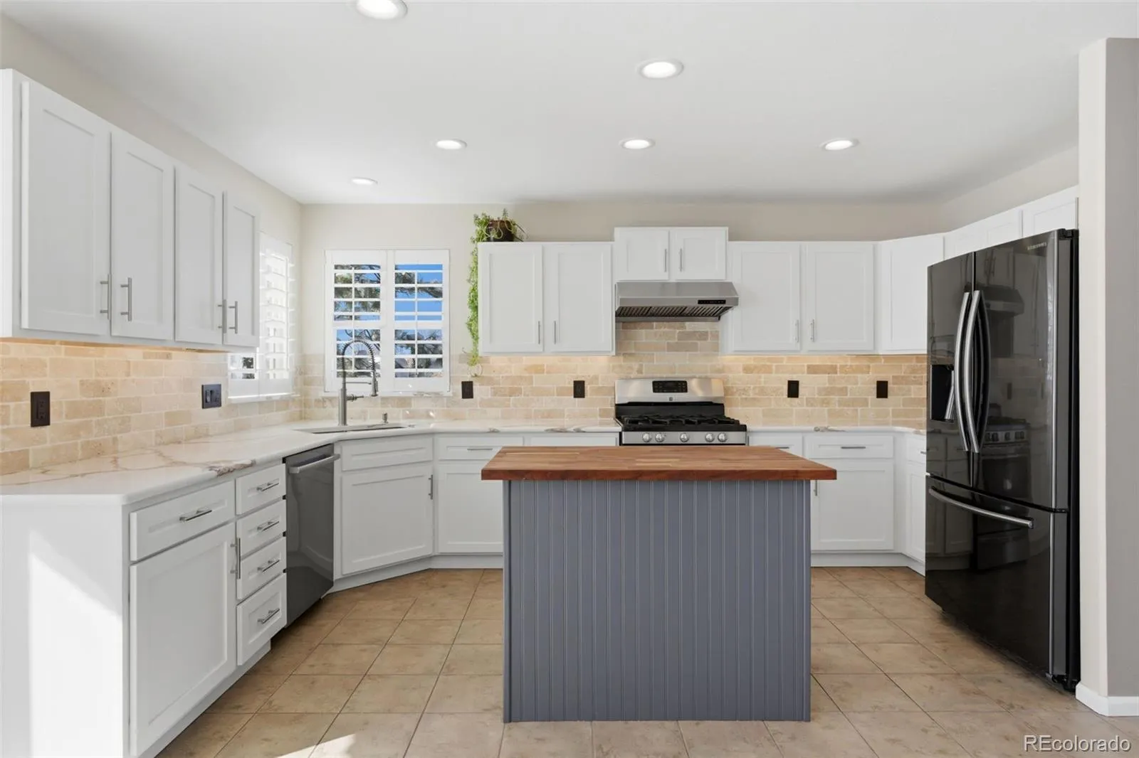 22102 E Ida Place Aurora CO 80015 MLS #REC3294331 04272026213322 1600 1