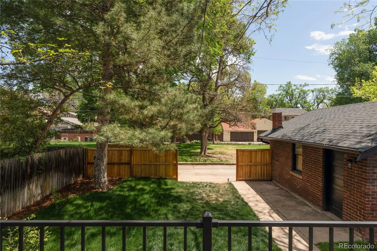 740 Clayton Street Denver CO 80206 MLS #REC3294623 06092026005752 1600 39