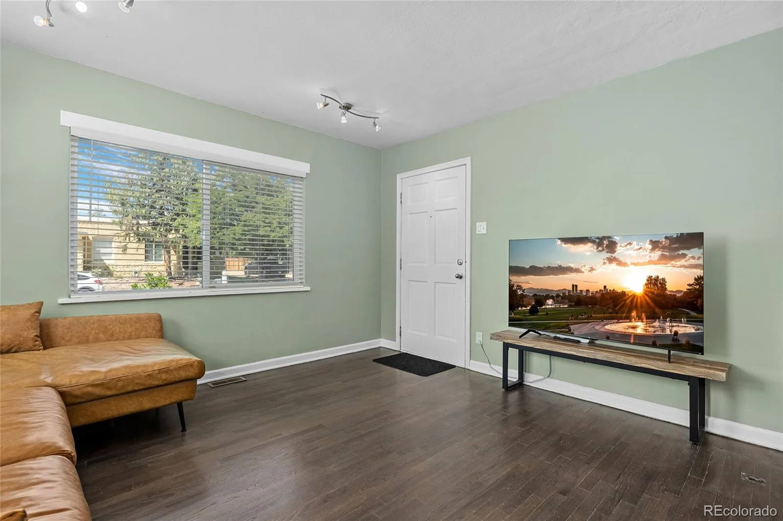 1010 Irving Street Denver CO 80204 | MLS #REC3296098 08272026163536 1600 2