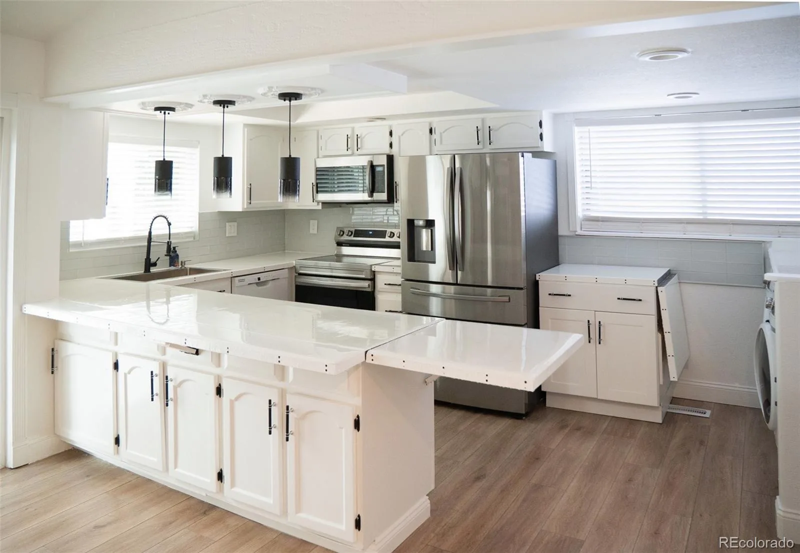 3719 E MISSION PARKWAY Aurora CO 80013 | MLS #REC3298235 10102026053017 1600 10