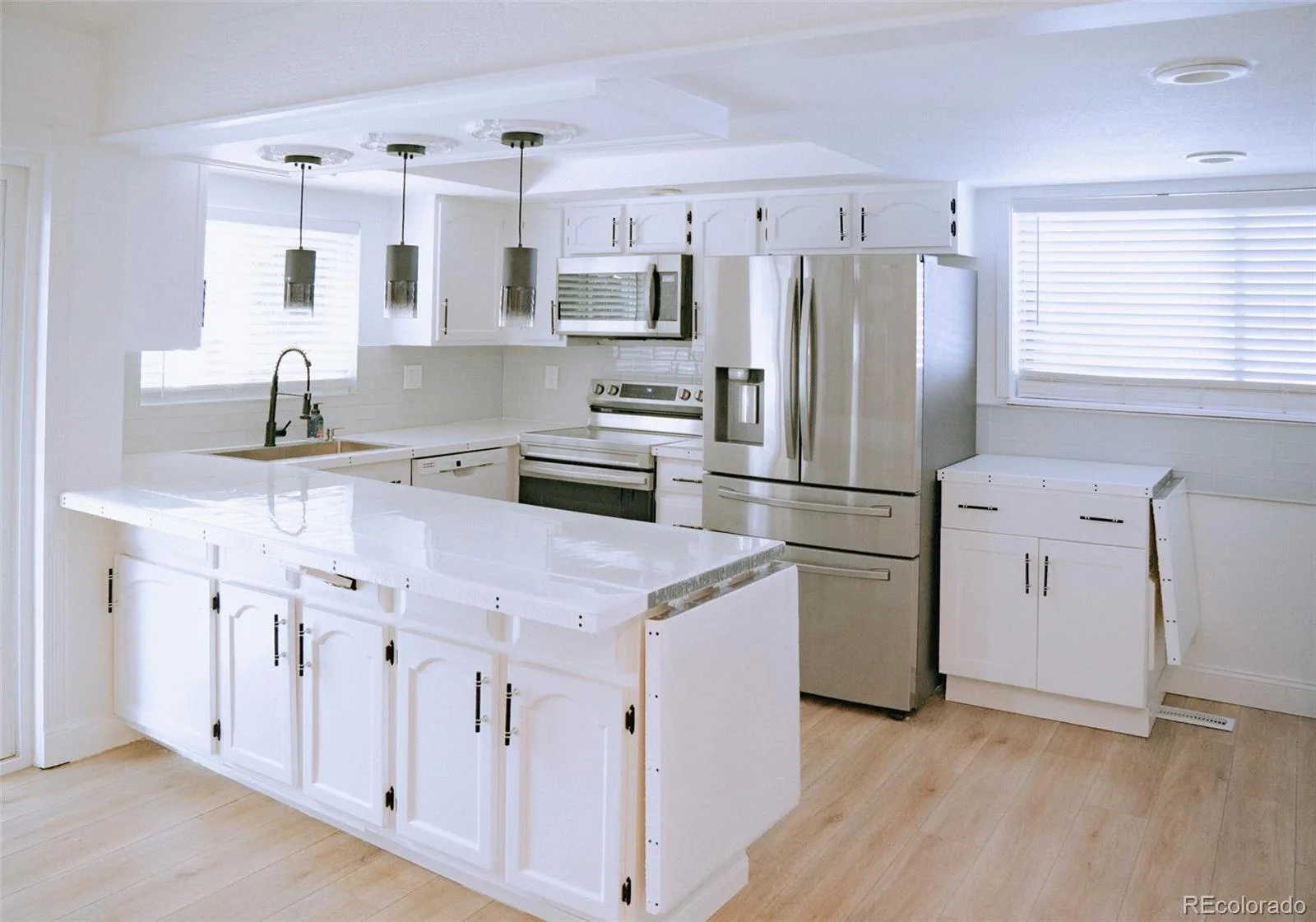 3719 E MISSION PARKWAY Aurora CO 80013 | MLS #REC3298235 10102026053017 1600 9