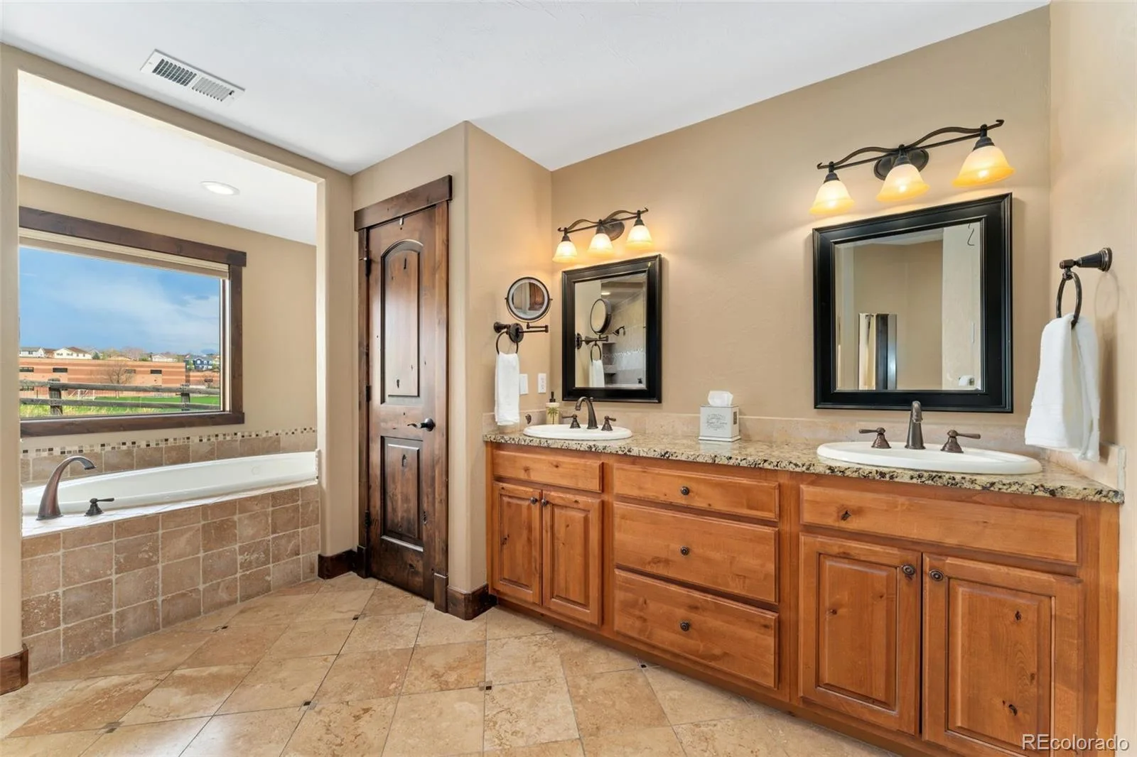 3048 Starling Court Castle Rock CO 80109 | MLS #REC3298405 06092026154804 1600 10