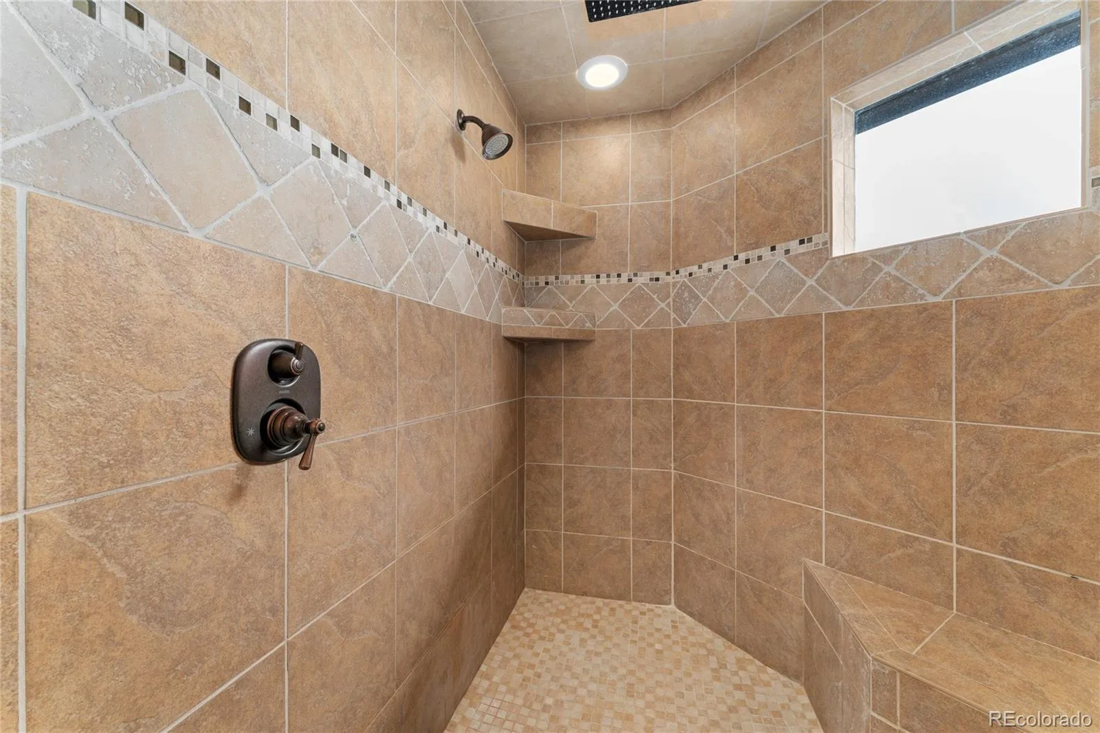 3048 Starling Court Castle Rock CO 80109 | MLS #REC3298405 06092026154804 1600 11