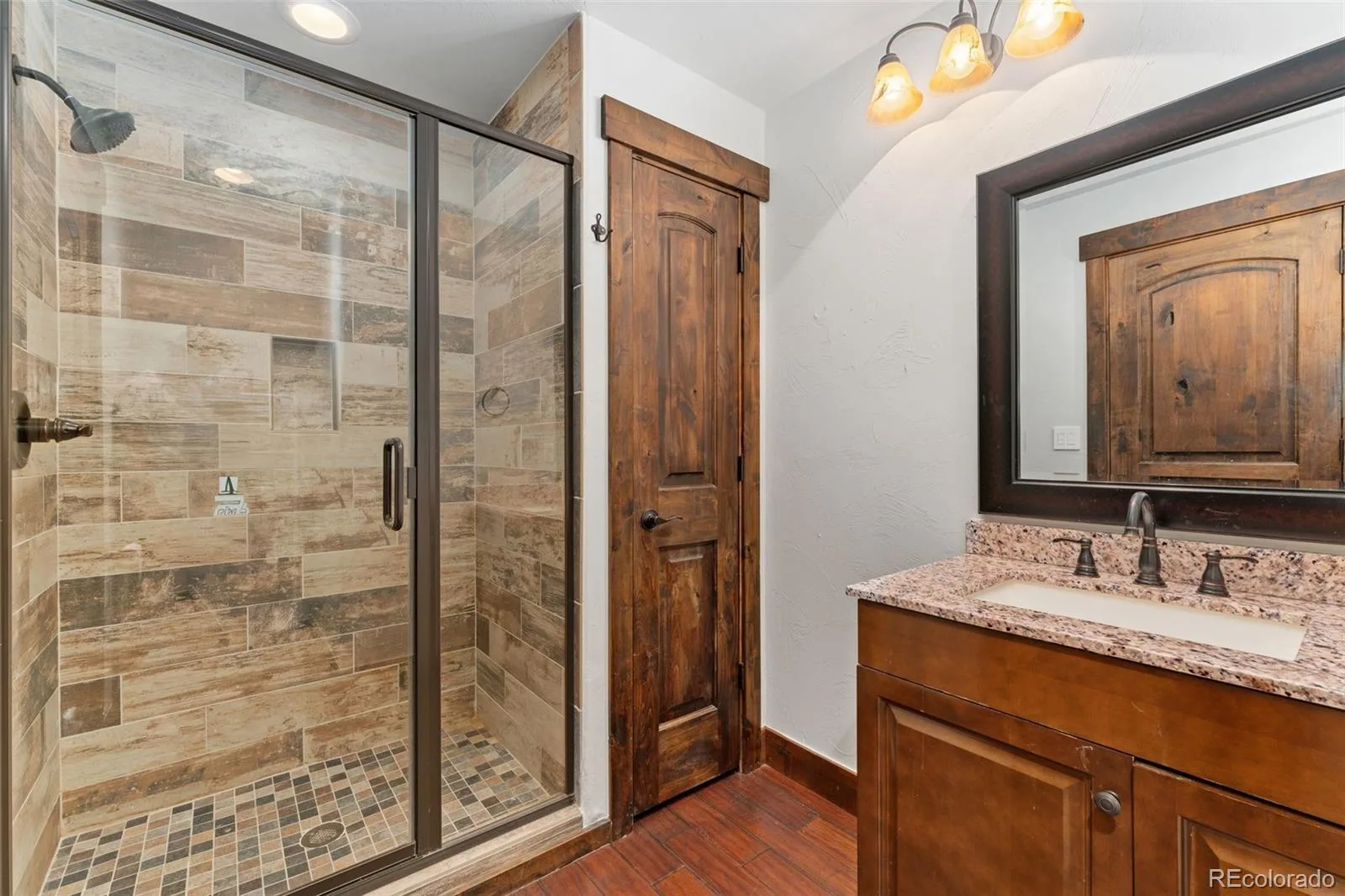 3048 Starling Court Castle Rock CO 80109 | MLS #REC3298405 06092026154804 1600 21