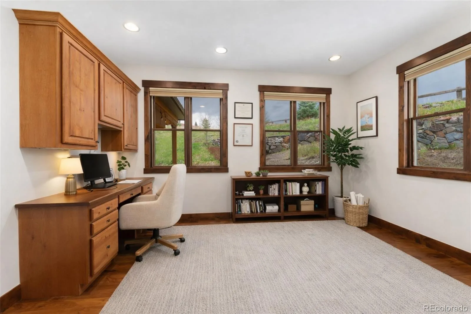 3048 Starling Court Castle Rock CO 80109 | MLS #REC3298405 06092026154804 1600 5