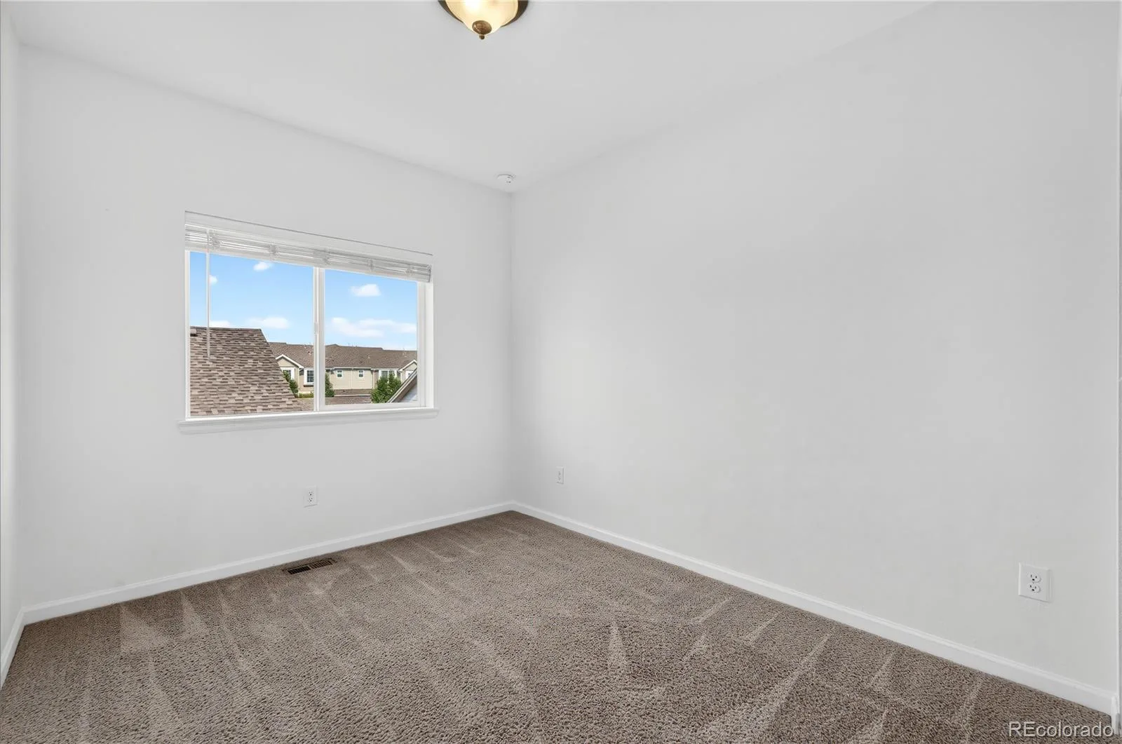 14700 E 104th Avenue #1406 Commerce City CO 80022 | MLS #REC3302519 08142026235651 1600 10