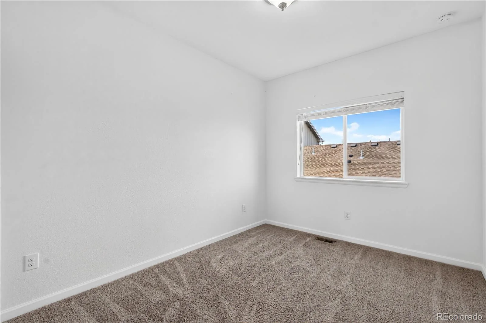 14700 E 104th Avenue #1406 Commerce City CO 80022 | MLS #REC3302519 08142026235651 1600 12